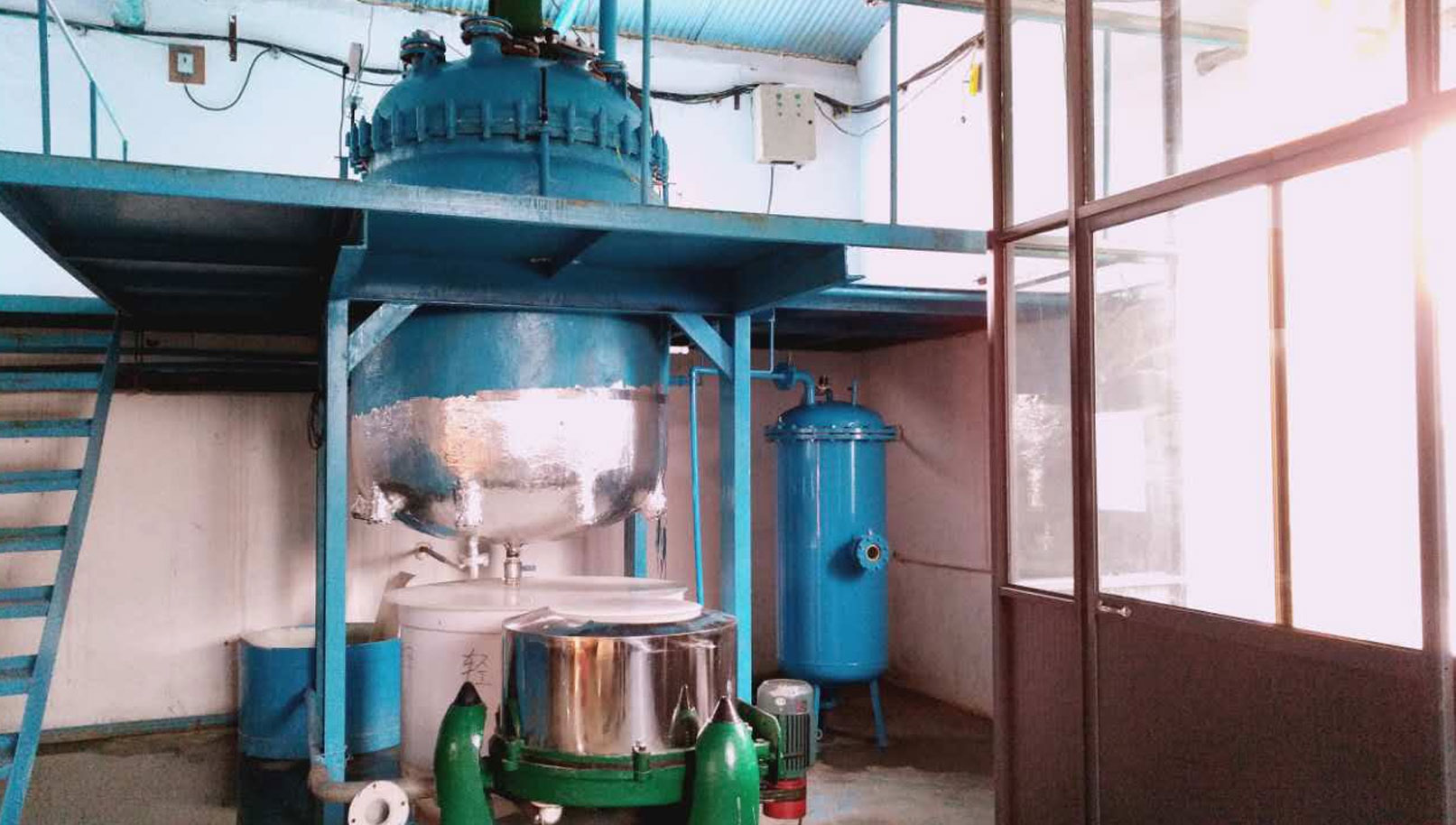 新鄉市冠群電源材料有限公司
